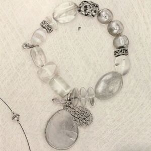 Silpada Sterling Liquidity Crystal and Glass Stretch Bracelet
